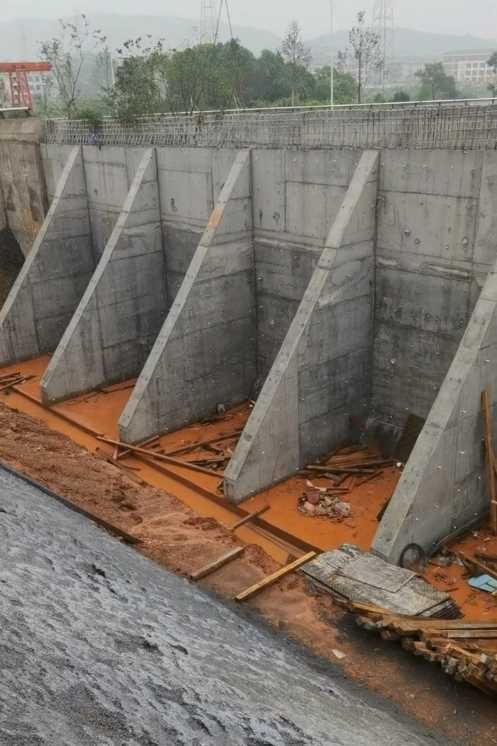 泰州兴化锚杆式挡土墙